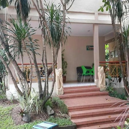 Hotel Sulawesi Jembel Exterior foto