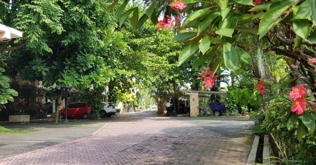 Hotel Sulawesi Jembel Exterior foto